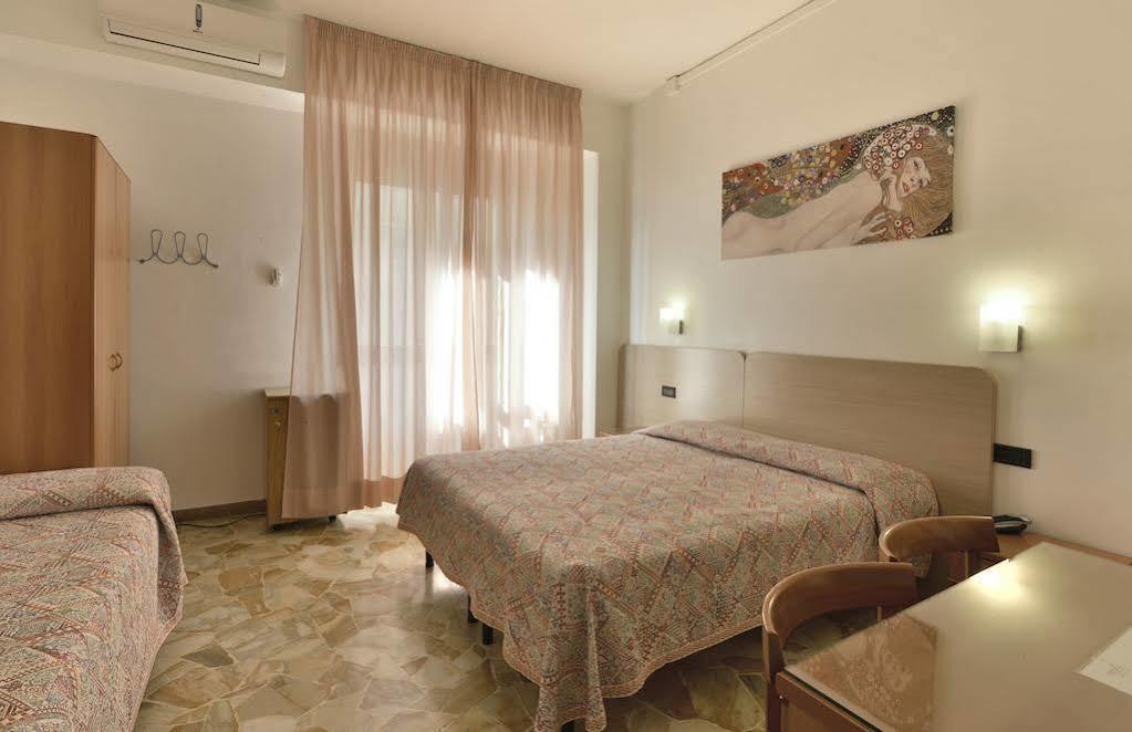Hotel Careggi Florencia Exterior foto